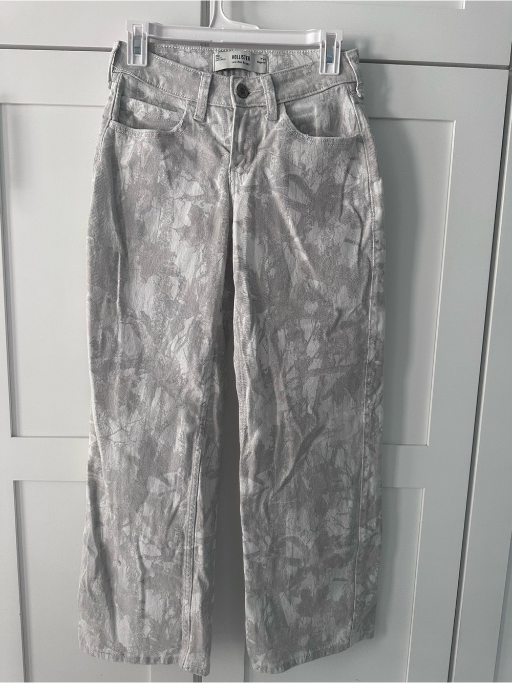 Hollister Light Gray Patterned Wide-Leg Jeans - Women's